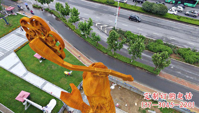 益阳钥匙象征,情感绽放——中领雕塑精制铜钥匙雕塑