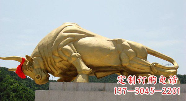 益阳大型黄铜奔牛铜雕,精雕细琢精美绝伦