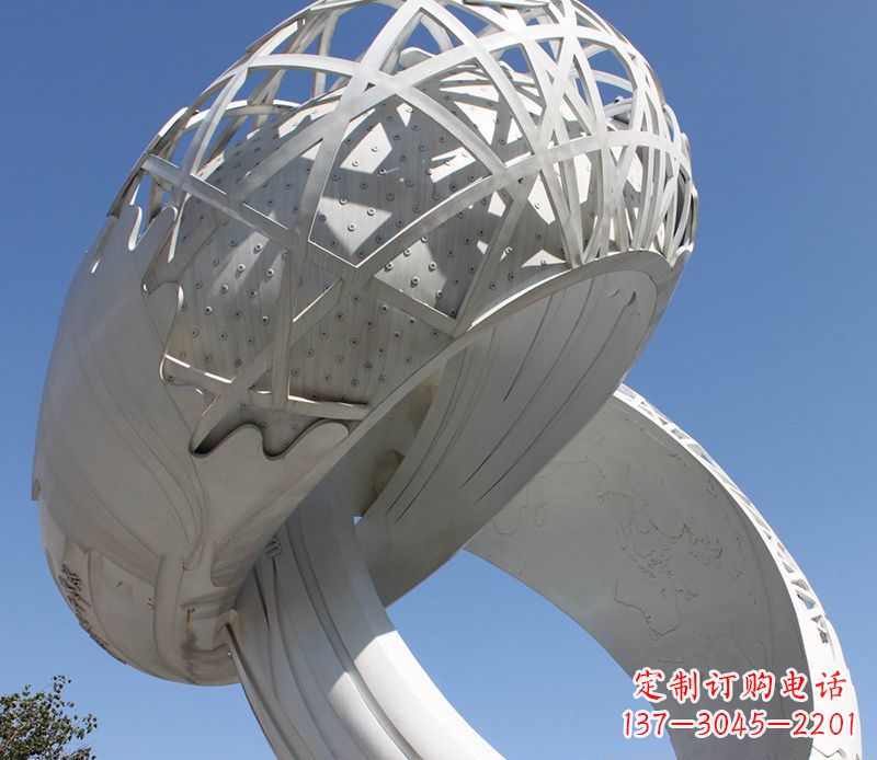 益阳艺术品级不锈钢戒指雕塑