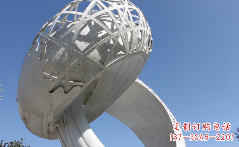 益阳广场戒指不锈钢雕塑 (2)