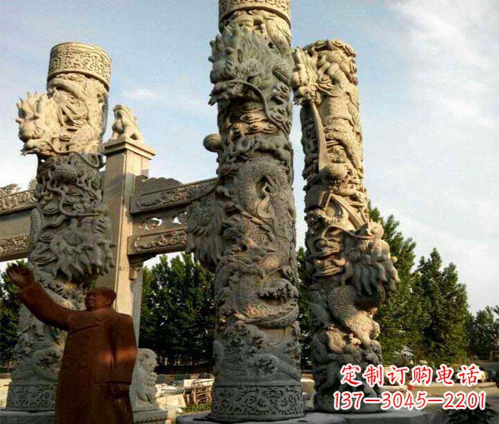 益阳广场景观大理石龙柱石雕