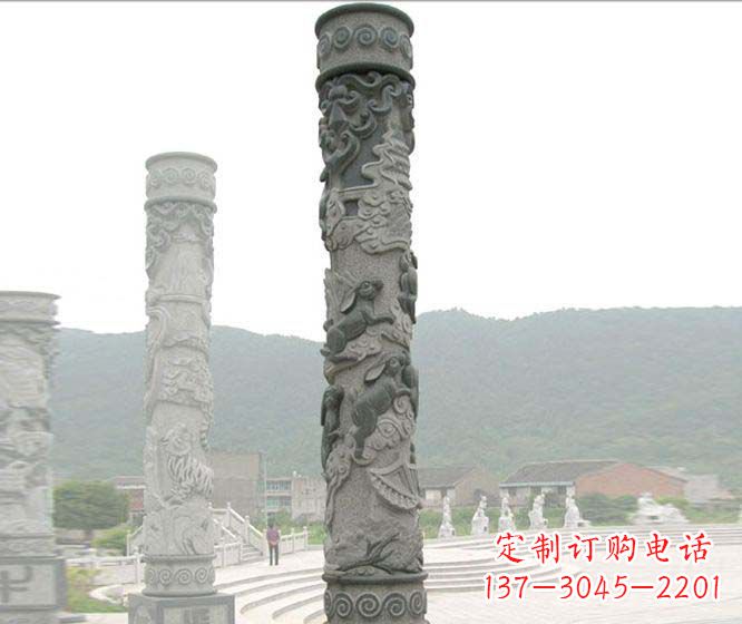 益阳广场景观仿古12生肖石柱