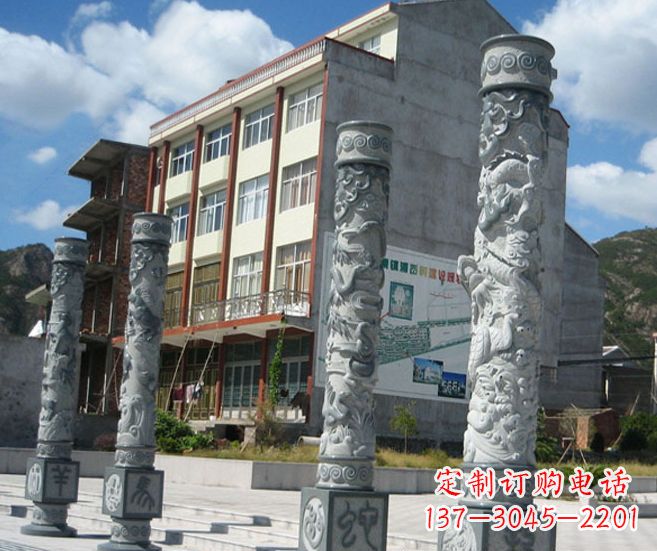 益阳广场景观十二生肖龙柱石雕