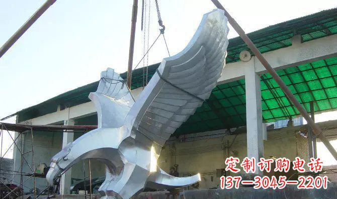益阳高端大气老鹰不锈钢雕塑