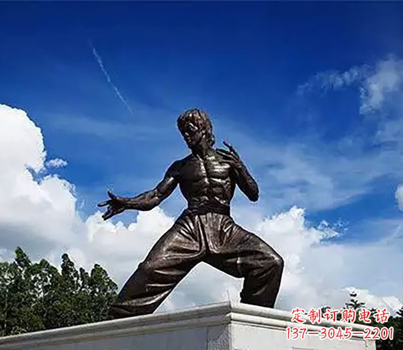 益阳广场李小龙铜雕