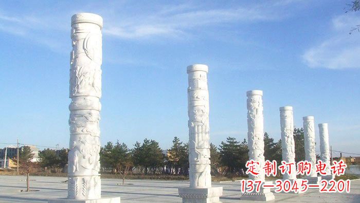 益阳中国传统石雕:广场龙柱雕