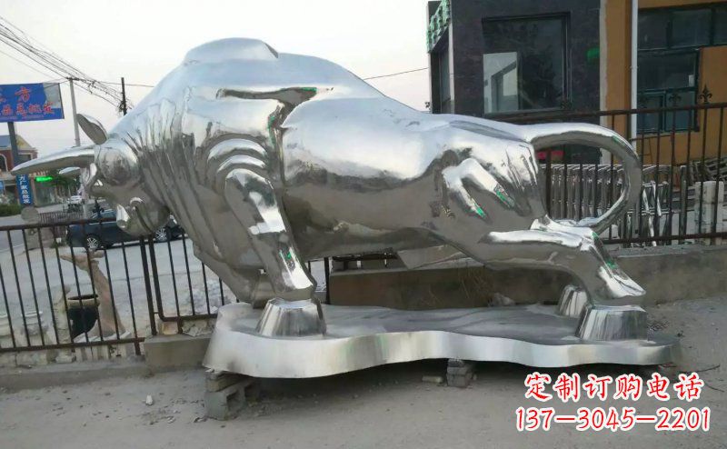 益阳独特的拓荒牛不锈钢雕塑