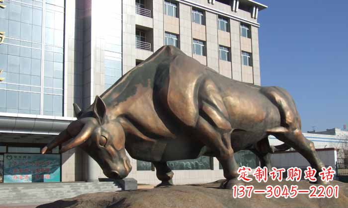 益阳拓荒牛铜雕塑——将历史传承到现代