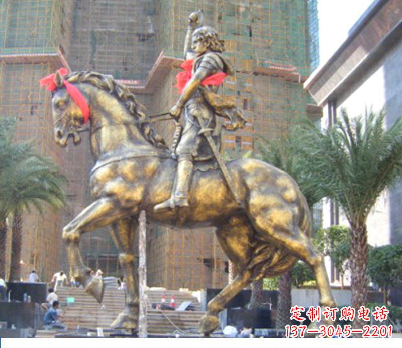 益阳华丽的骑士雕塑,引人注目的西方骑马战士纪念铜雕