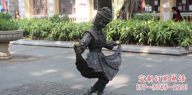益阳中领雕塑推出的爱舞的小少女铜雕,以少女跳…