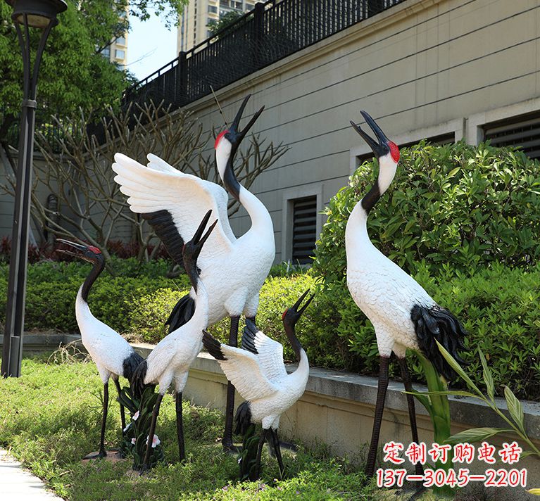 益阳精致仿真的仙鹤雕塑