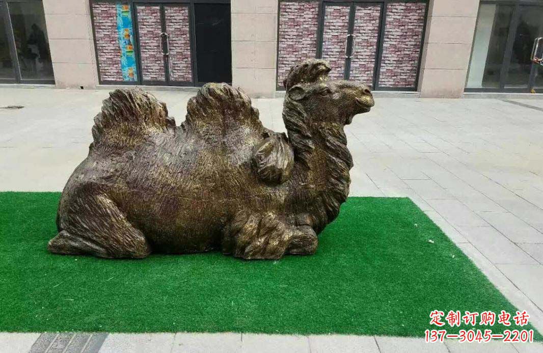 益阳完美艺术──骆驼跪姿铜雕
