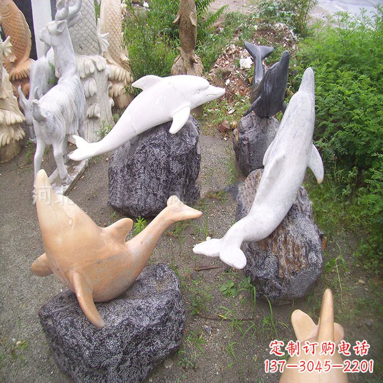 益阳海豚石雕塑