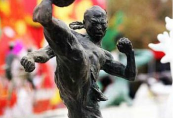 益阳足球雕塑：展现无限自由