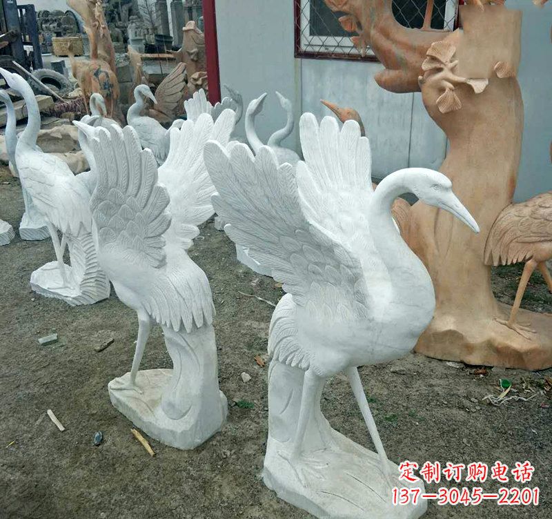 益阳装点家园的仙鹤石雕