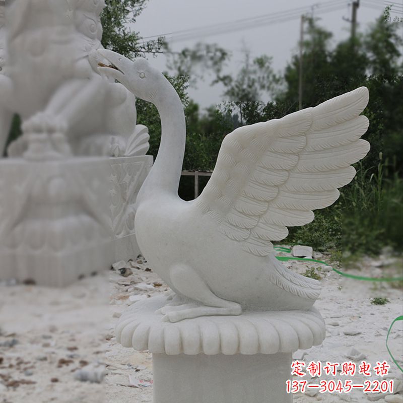 益阳汉白玉展翅喷水天鹅雕塑