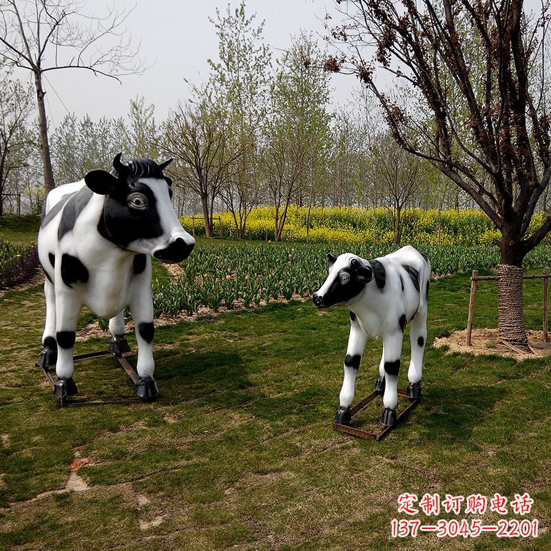 益阳动态奶牛雕塑精细手工制作