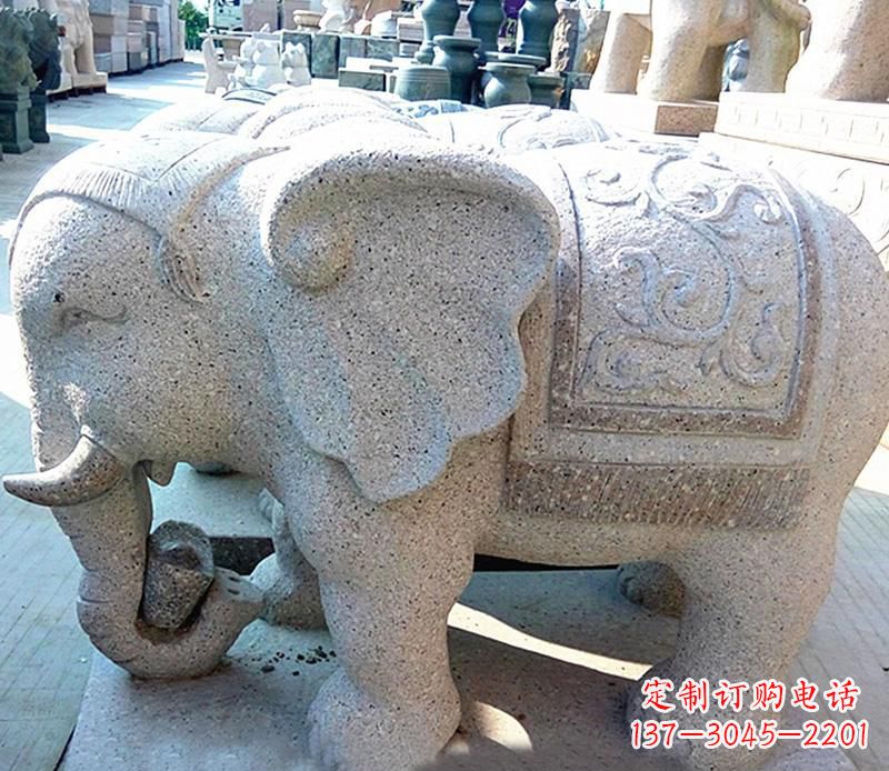 益阳花岗岩元宝大象石雕,雕刻古典且充满质感