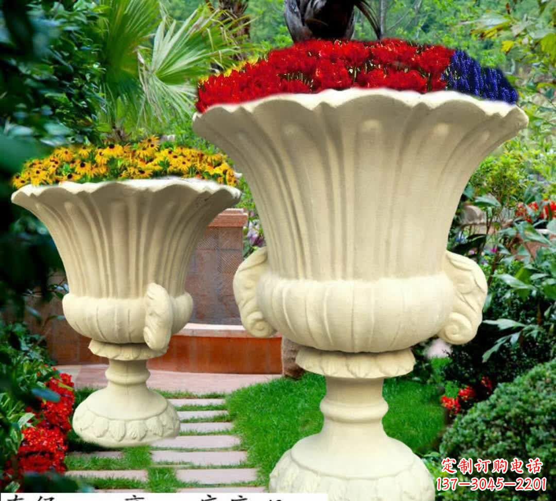 益阳以花园景观为灵感的花盆石雕