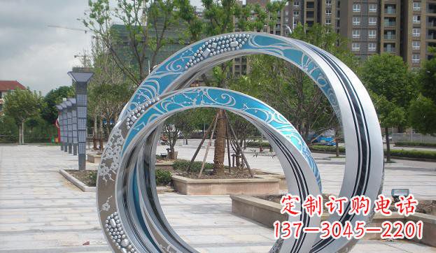 益阳铸造精良的不锈钢圆环雕塑