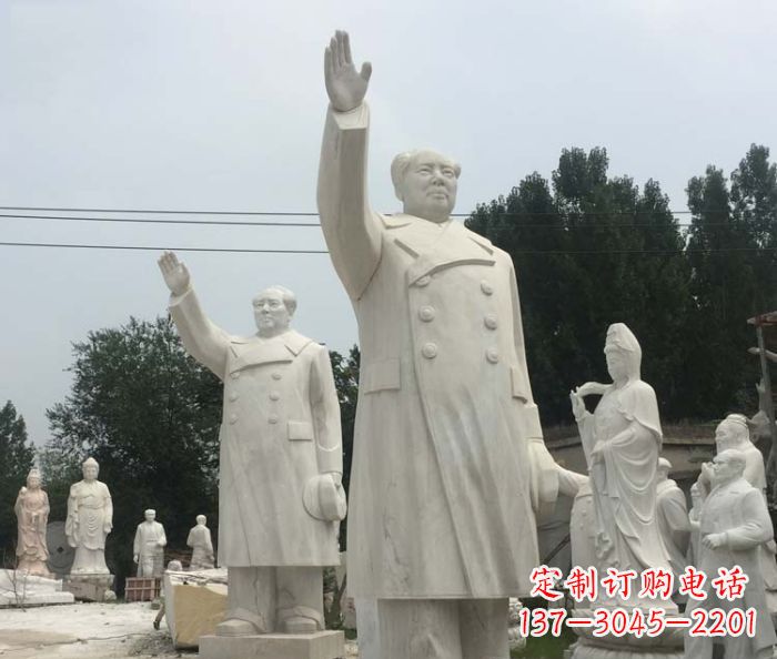 益阳挥手毛主席校园伟人石雕