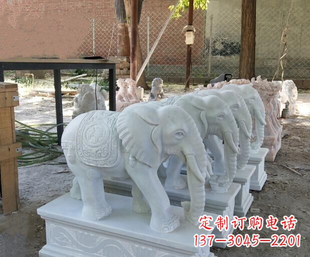 益阳美轮美奂的大象雕塑
