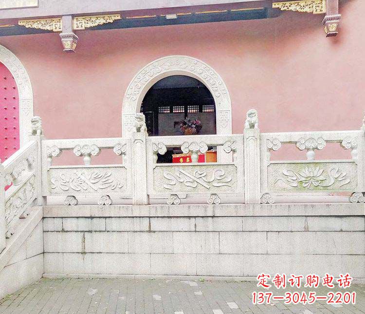 益阳中领雕塑:大理石栏板雕塑