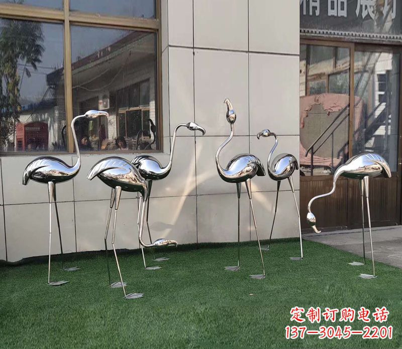 益阳镜面不锈钢小区仙鹤雕塑