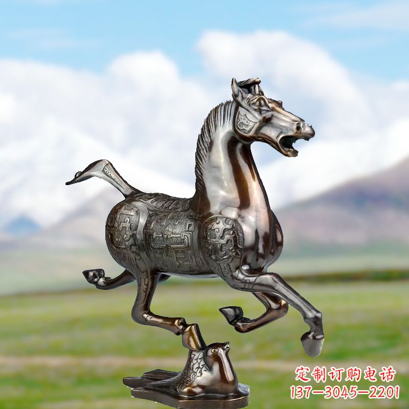 益阳高贵优雅的马踏飞燕雕塑