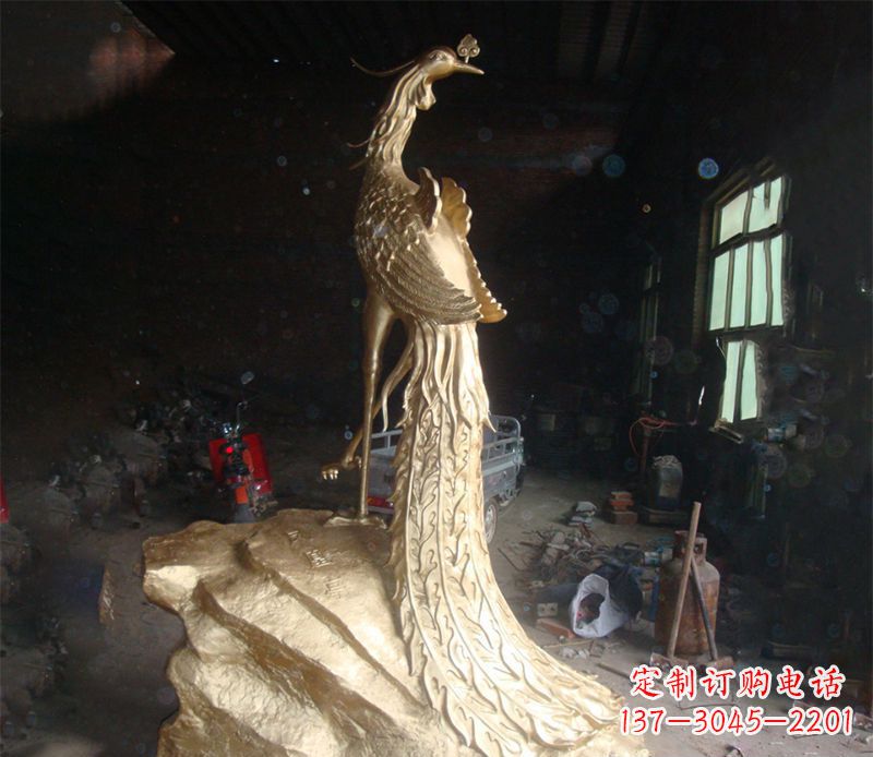 益阳精美制作的孔雀雕塑