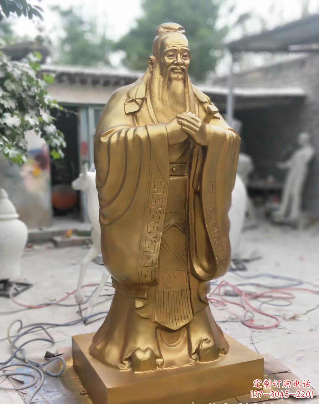 益阳高雅典雅的孔子铜雕像