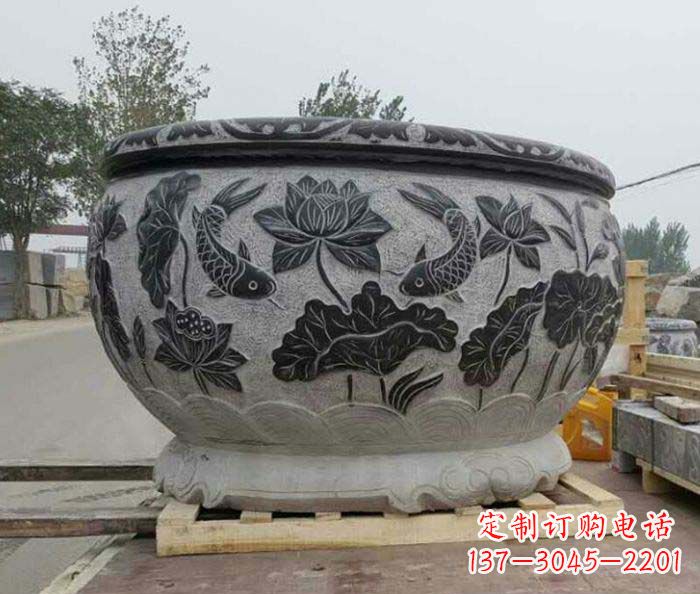 益阳中领雕塑出品,精致仿古圆水缸雕塑