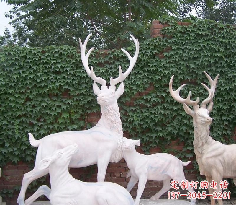 益阳美轮美奂的羚羊石雕塑