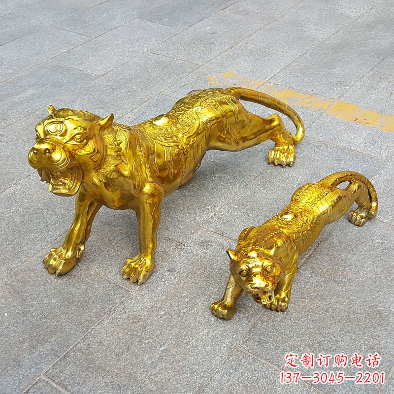 益阳鎏金老虎,铜雕工艺精美