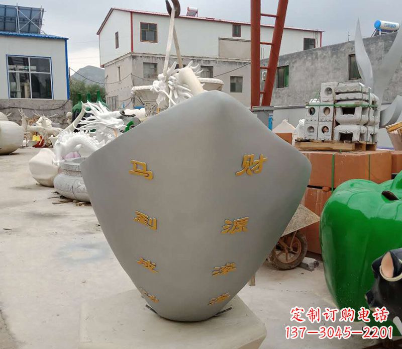 益阳精美元宝雕塑,马到成功!