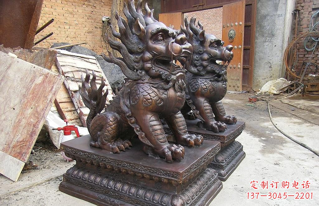 益阳传统工艺精制–钜细工艺麒麟铜雕