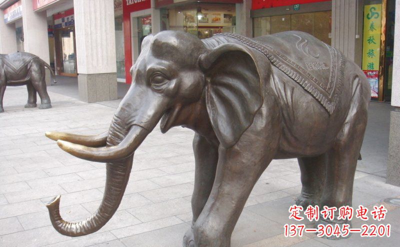 益阳祥和如意的铜制大象雕塑