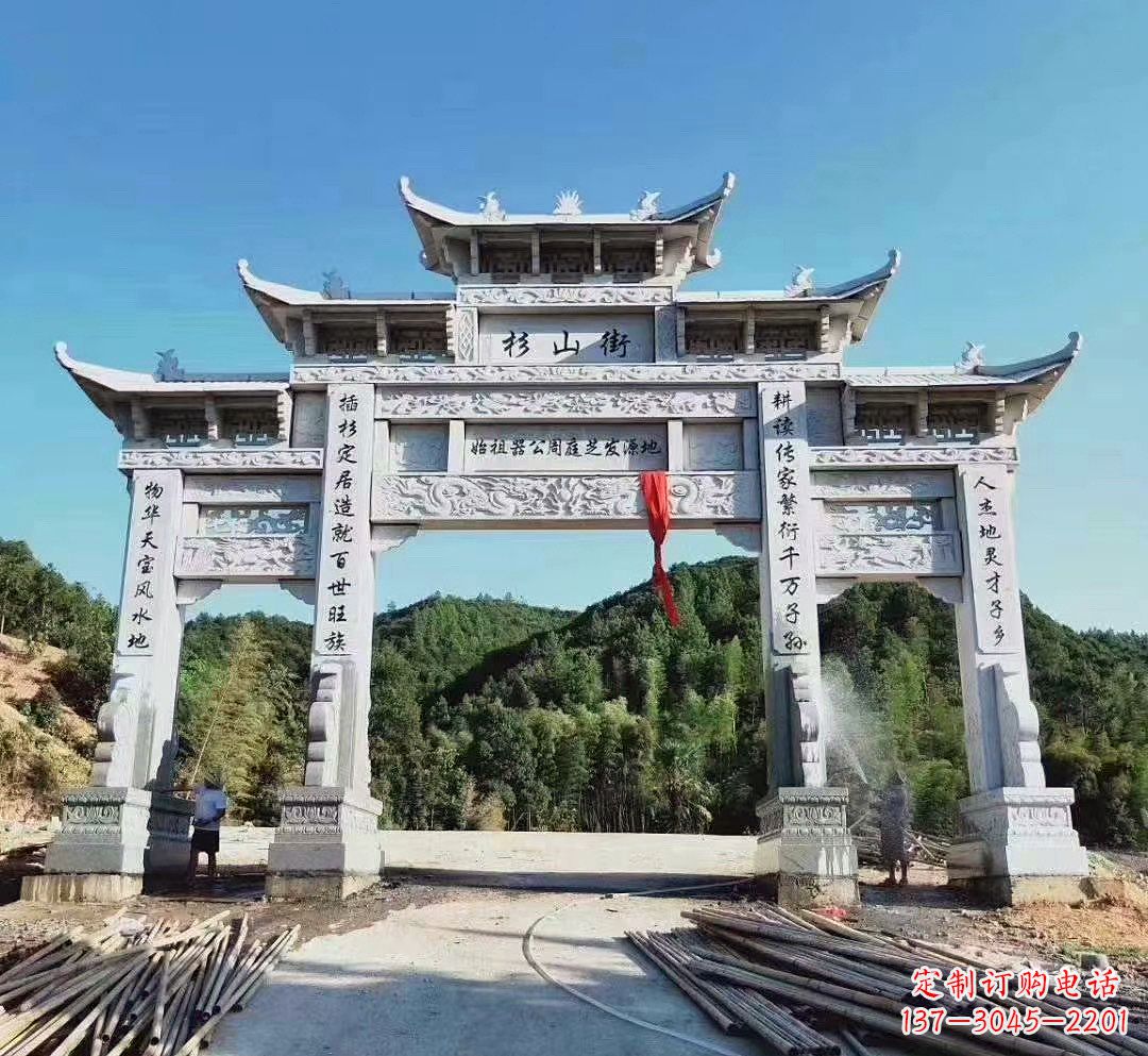 益阳中领雕塑:精美牌坊雕塑