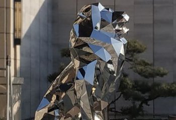 益阳镜面不锈钢几何块状狮子雕塑