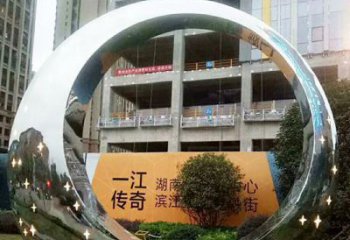 益阳让您的空间脱颖而出！时尚镜面不锈钢圆环景观雕塑