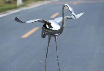 益阳中领雕塑：酒店装饰精美仙鹤雕塑