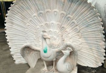 益阳汉白玉孔雀雕塑，传统工艺精致塑造