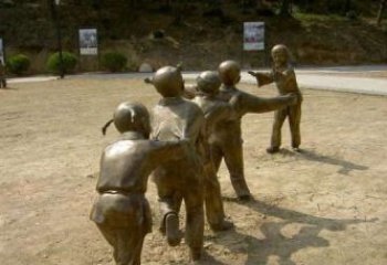 益阳珍贵传统，中领雕塑老鹰抓小鸡铜雕