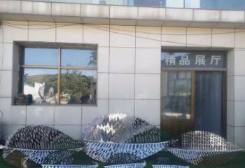 益阳镂空不锈钢树叶雕塑