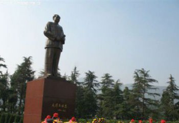 益阳定制雕塑之毛主席铜雕