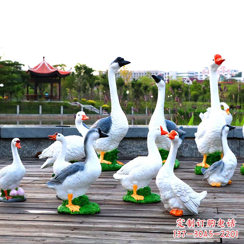 益阳高端铜质农场天鹅雕塑