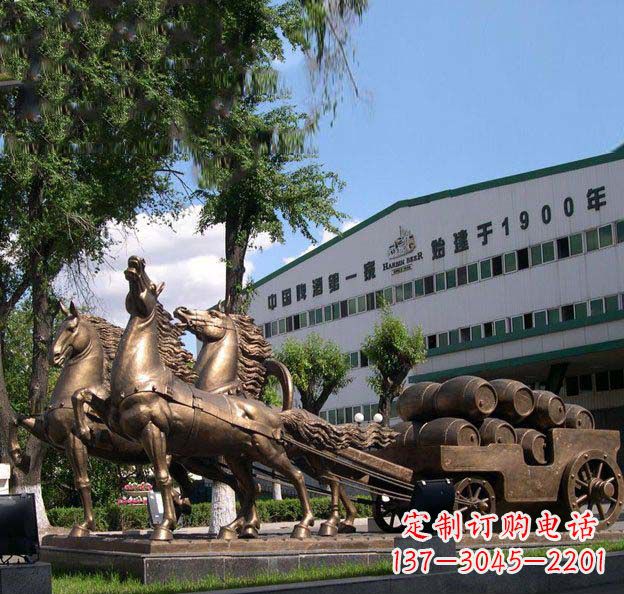 益阳追求完美,华丽马车铜雕塑