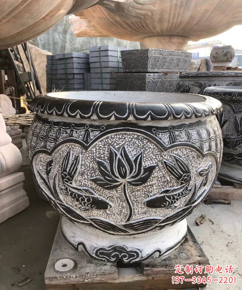 益阳青石仿古荷花水缸雕塑