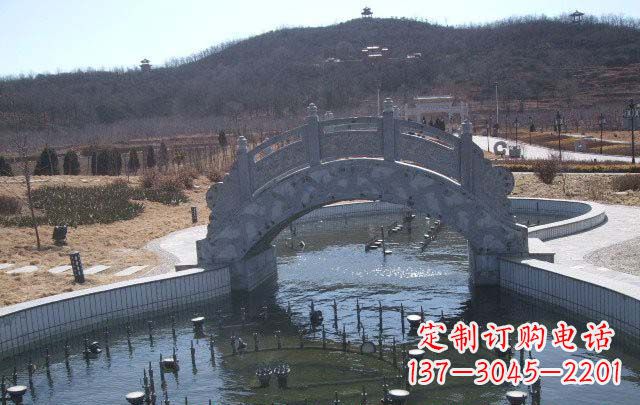 益阳世界顶级青石拱桥雕塑