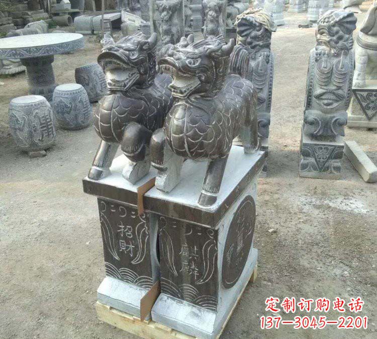 益阳精美的青石门口麒麟雕塑